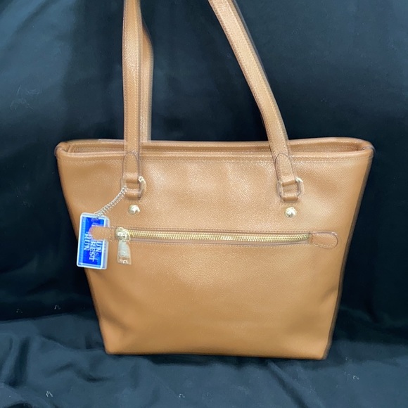 COACH - Picture 2 of 10